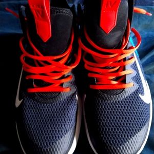 NIKE LeBron Witness 4